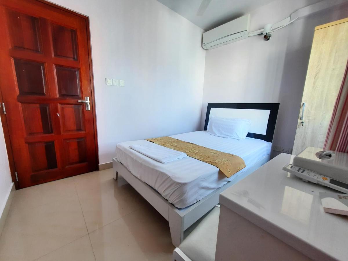 Hotel Octave Maldives Malé Eksteriør bilde